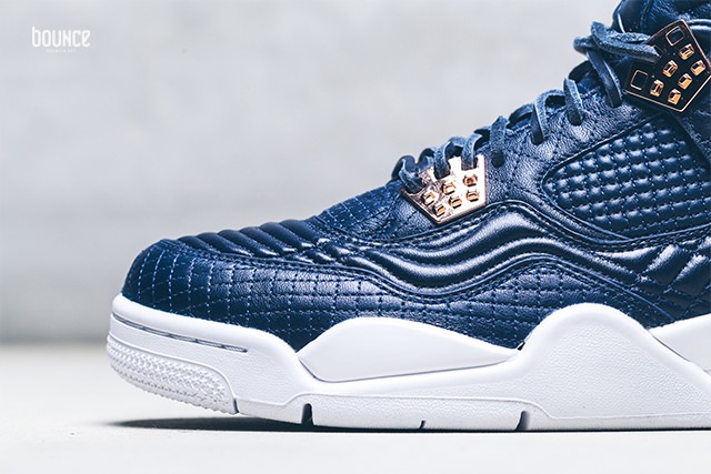 Air Jordan 4 PRM Obsidian