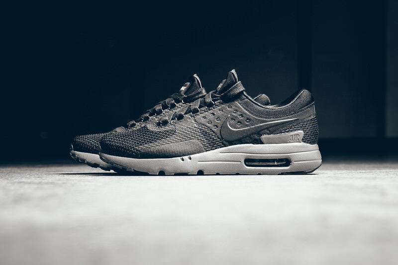 Nike Air Max Zero Black/Dark Grey