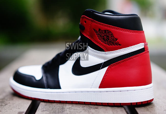 Air Jordan 1 High Black Toe 