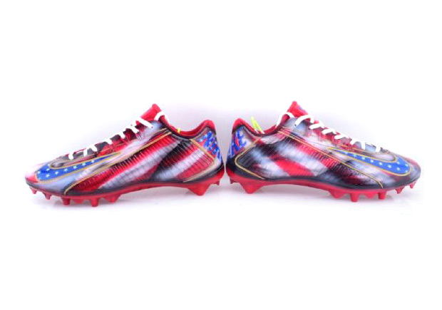 Kickasso Custom Cleats for Victor Cruz