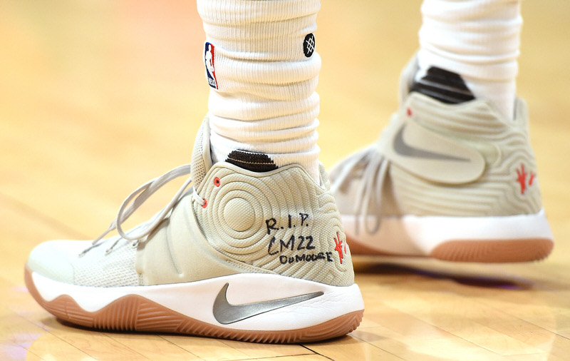 LOS ANGELES, CA - OCTOBER 26:  Jordan Clarkson #6 of the Los Angeles Lakers shoes during a 120-114 season opening win over the Houston Rockets at Staples Center on October 26, 2016 in Los Angeles, California.  NOTE TO USER: User expressly acknowledges and agrees that, by downloading and or using this photograph, User is consenting to the terms and conditions of the Getty Images License Agreement.  (Photo by Harry How/Getty Images)