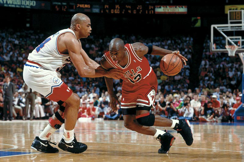 Michael Jordan in the Air Jordan 6 Black/Infrared