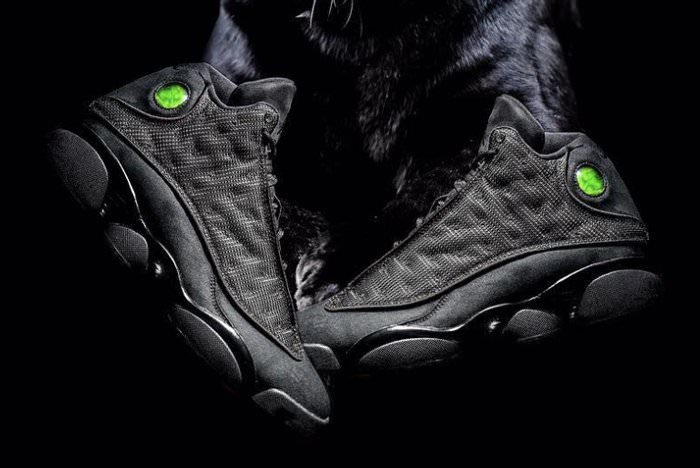 Air Jordan 13 Black Cat