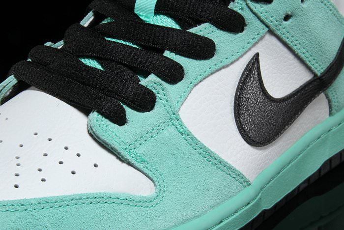 Nike SB Dunk Low Sea Crystal