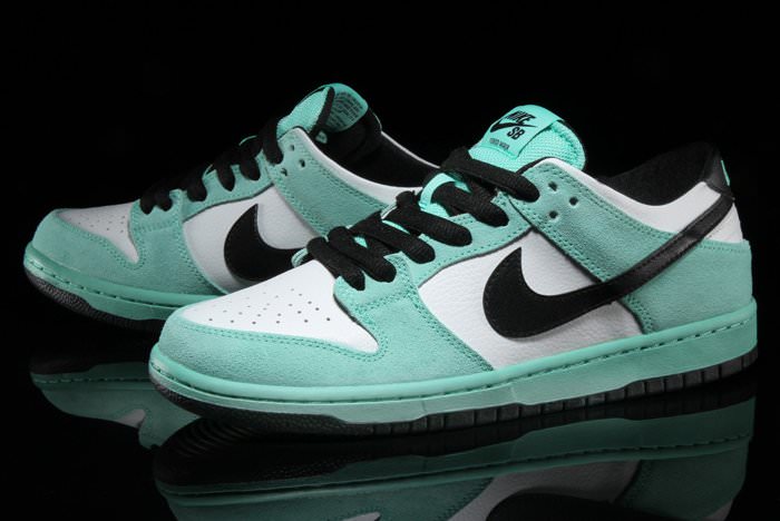 Nike SB Dunk Low Sea Crystal