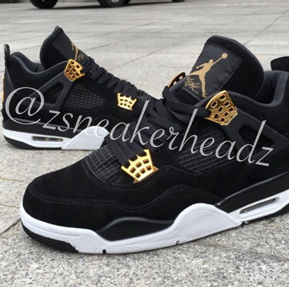 Air Jordan 4 Royalty