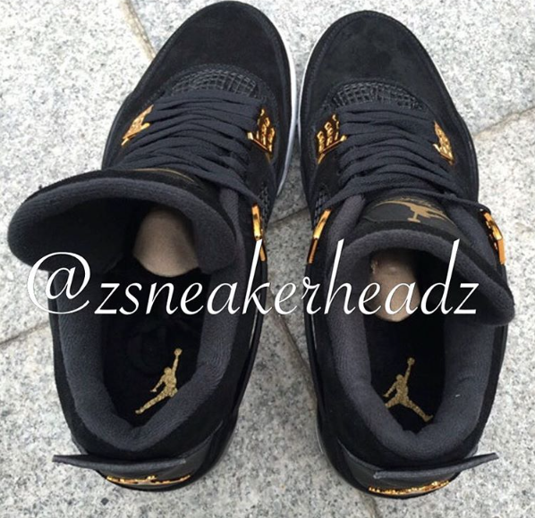 Air Jordan 4 Royalty