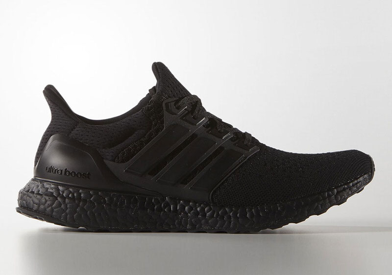 adidas Ultra Boost "Triple Black"