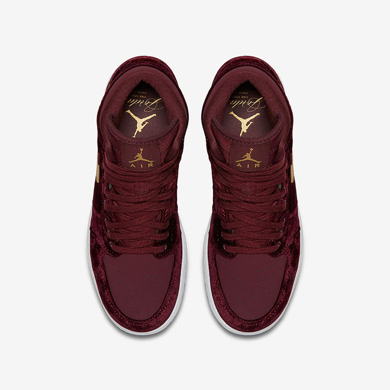 Air Jordan 1 Heiress Velvet