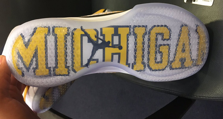 Michigan Basketball Scores New Jordan PEs