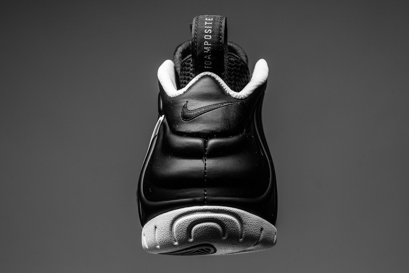 Nike Air Foamposite Pro "Dr. Doom"