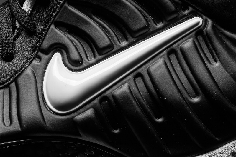 Nike Air Foamposite Pro "Dr. Doom"