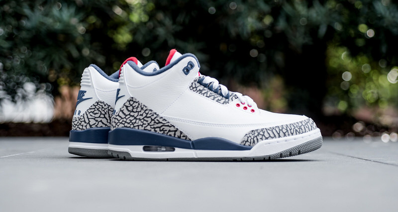 Air Jordan 3 "True Blue"