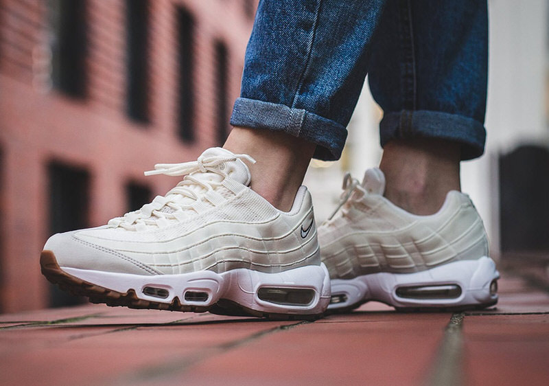 Nike Air Max 95 "Light Bone"