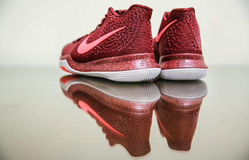 Nike Kyrie 3 "Hot Punch"