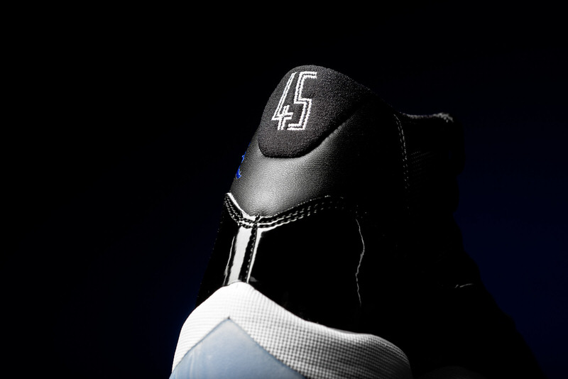 Air Jordan 11 "Space Jam"