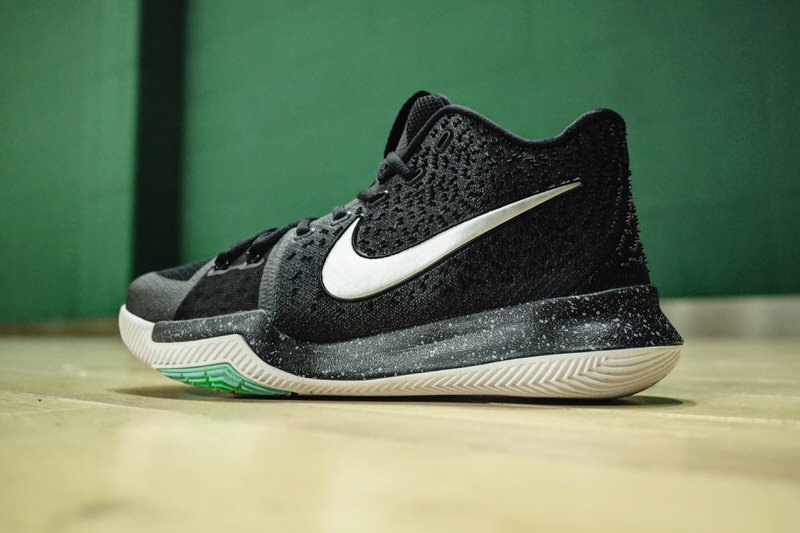 Nike Kyrie 3 "Black Ice"