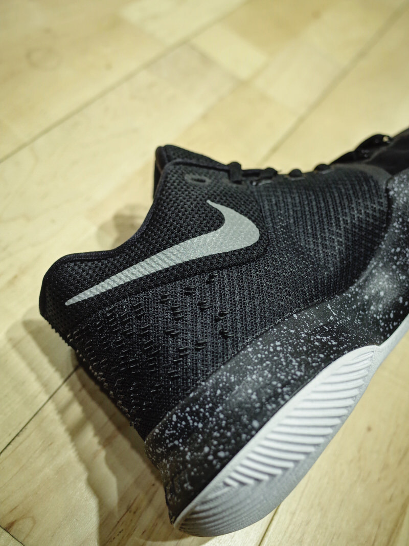 Nike Kyrie 3 "Black Ice"