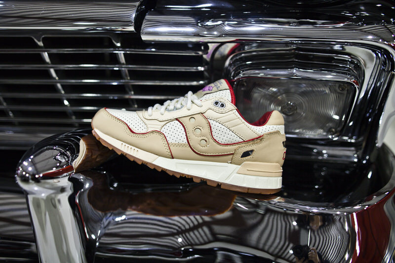 Extra Butter x Saucony For The People "Friends & Family"