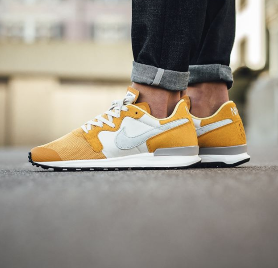 Nike Air Berwuda Premium "Gold Leaf"