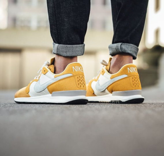 Nike Air Berwuda Premium "Gold Leaf"