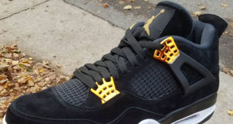 Air Jordan 4 "Royalty"