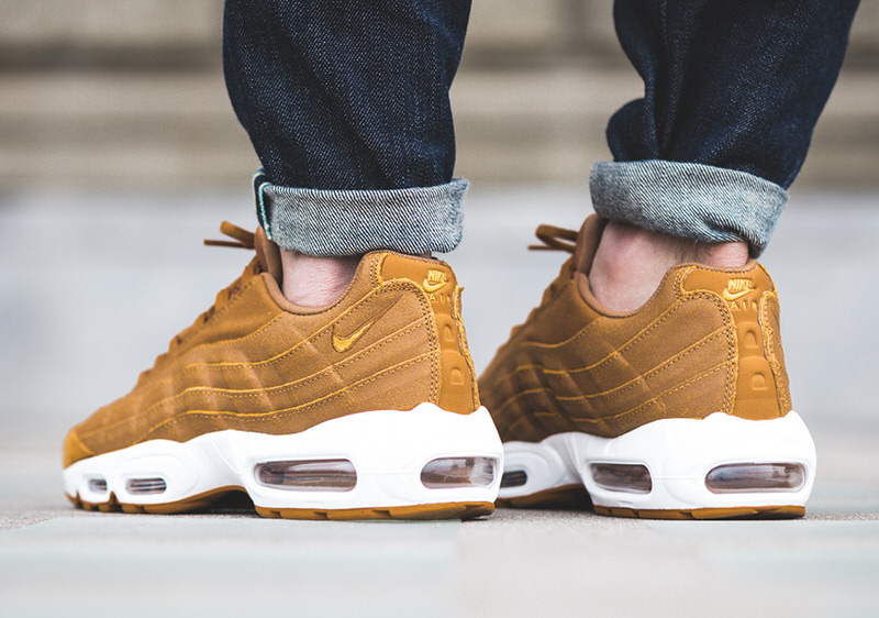 Nike Air Max 95 "Desert Gold"