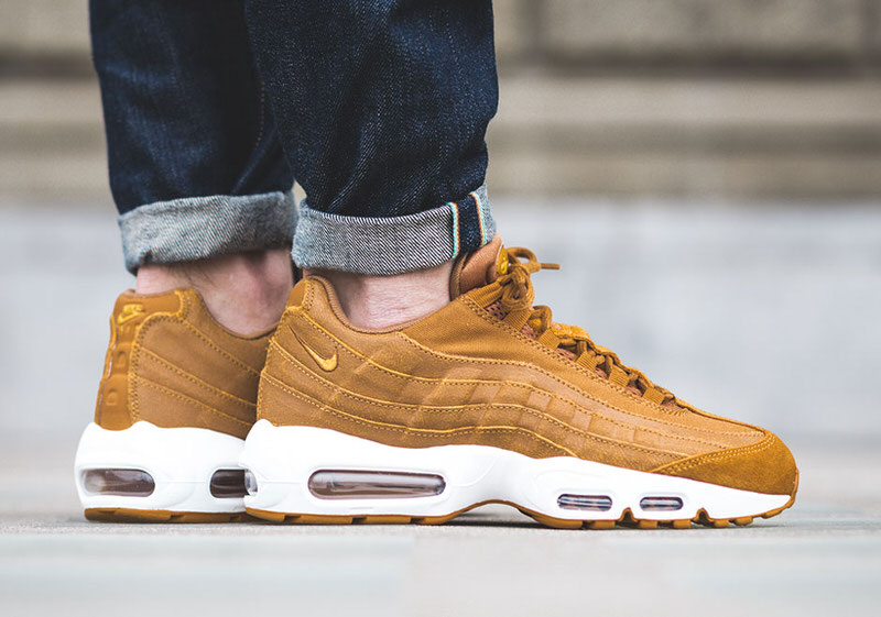 Nike Air Max 95 "Desert Gold"