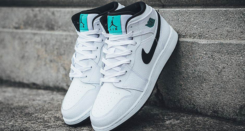 Air Jordan 1 Mid "Hyper Jade"