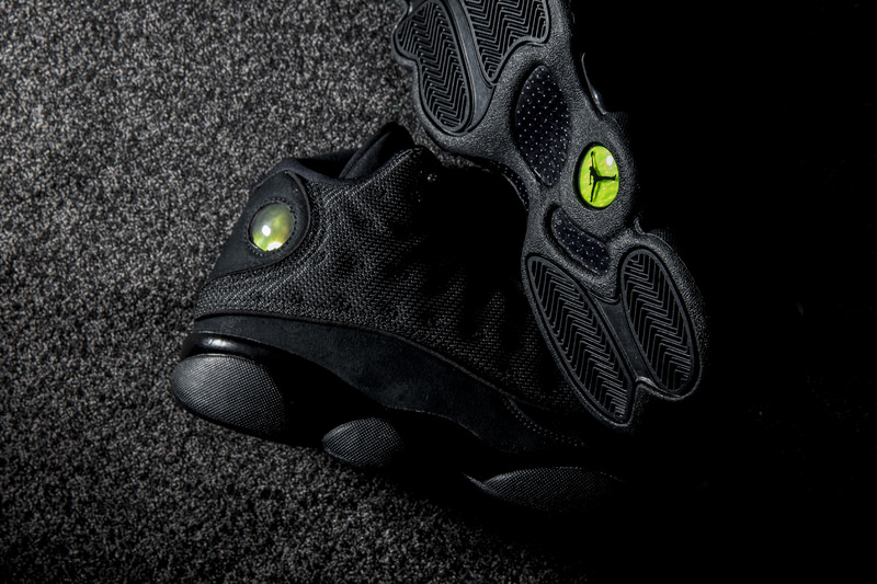 Air Jordan 13 "Black Cat"