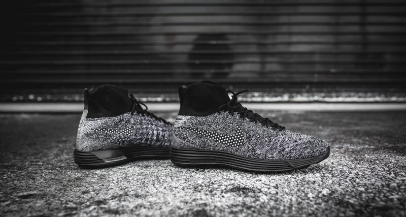 Nike Lunar Magista II Flyknit FC Black/White