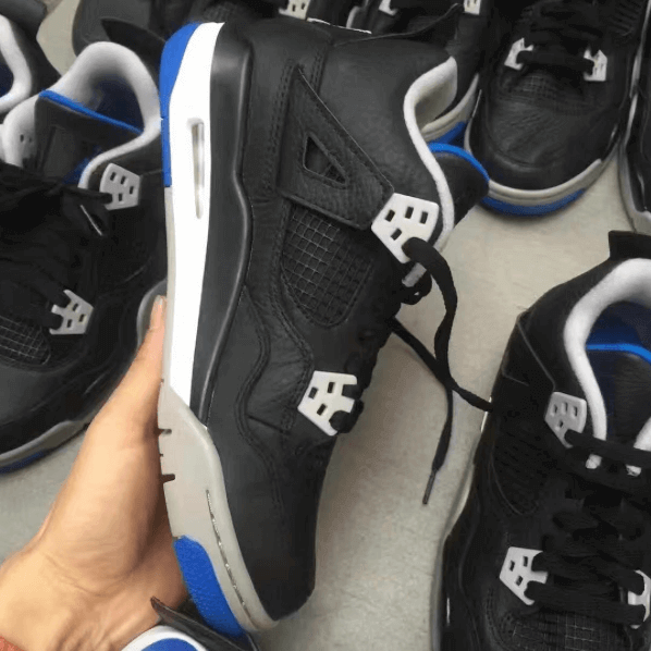 Air Jordan 4 Black/Royal