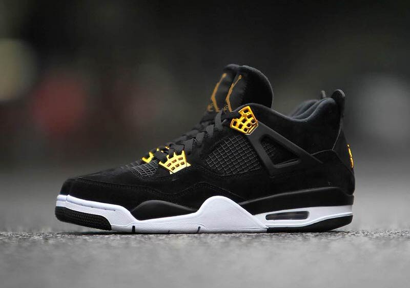 Air Jordan 4 "Royalty"