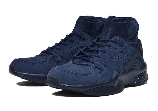 Nike Air Mowabb "Midnight Navy"