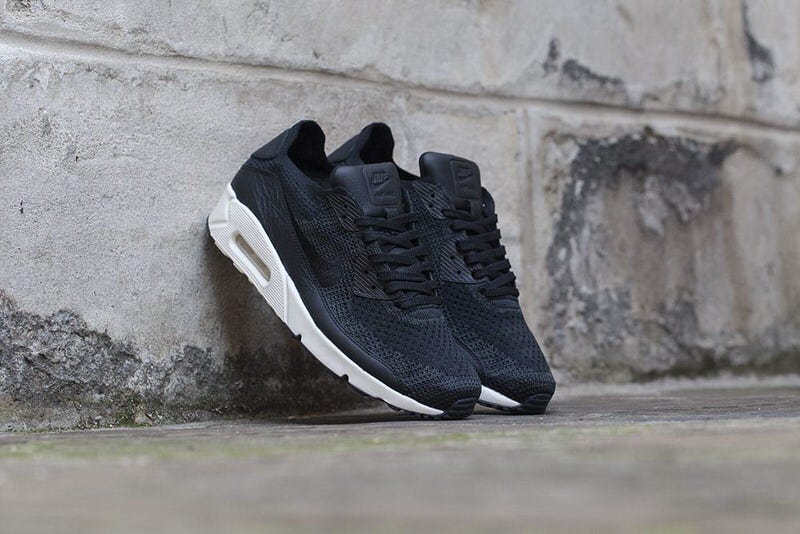 NikeLab Air Max 90 Flyknit "Black"