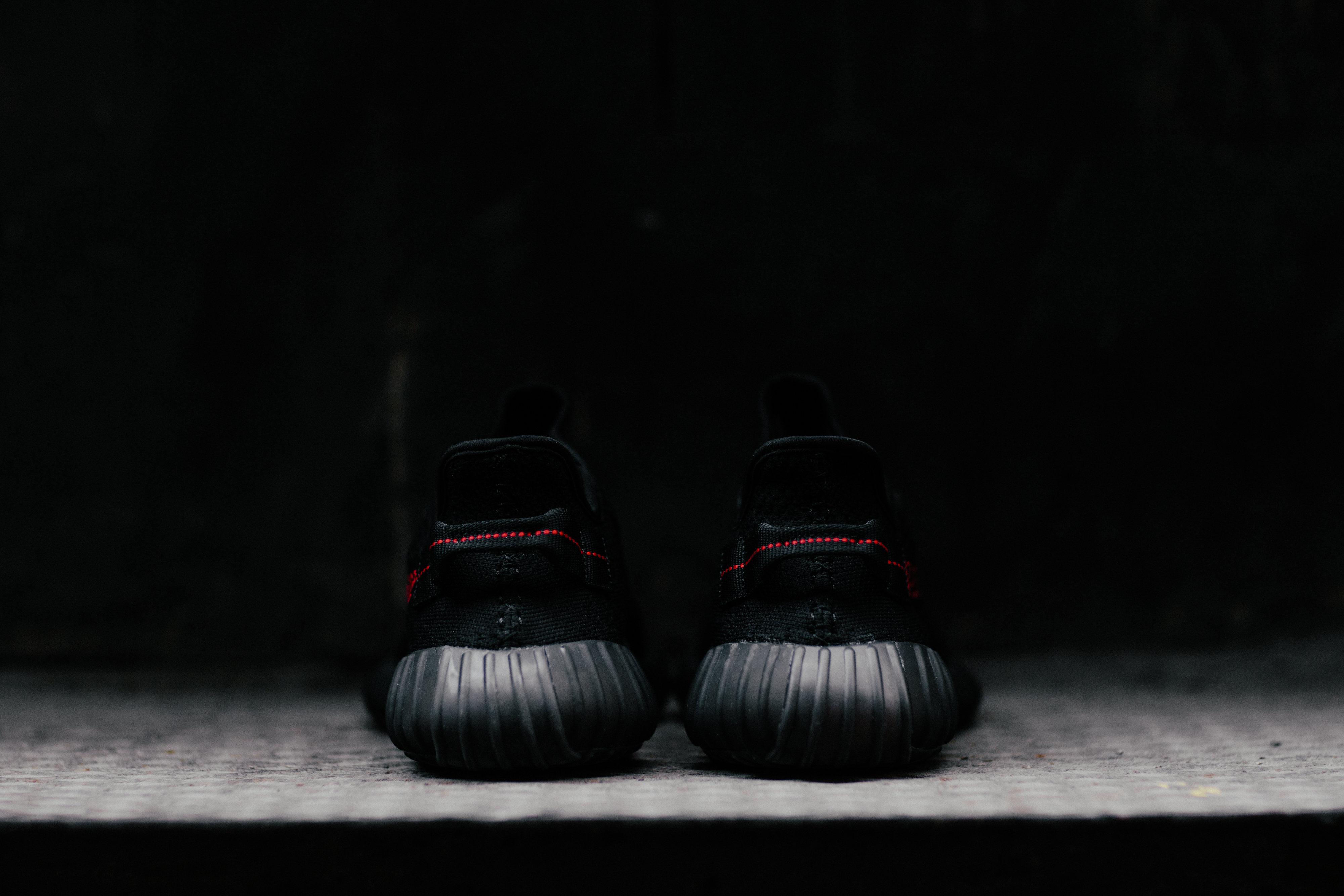 adidas Yeezy Boost 350 V2 Black/Red