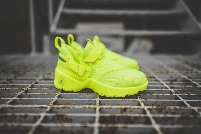 Jordan Trunner LX Energy "Volt"