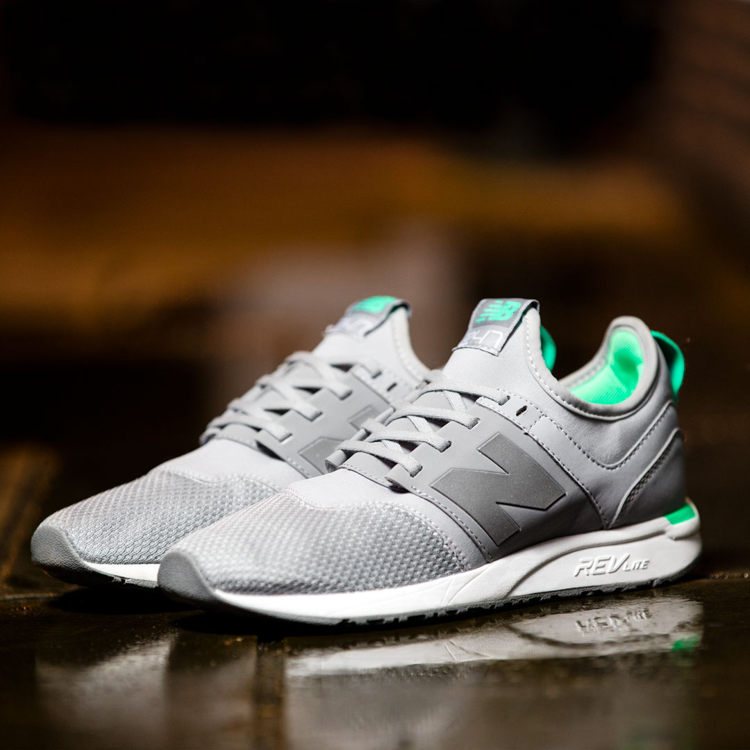 New Balance WMNS 247