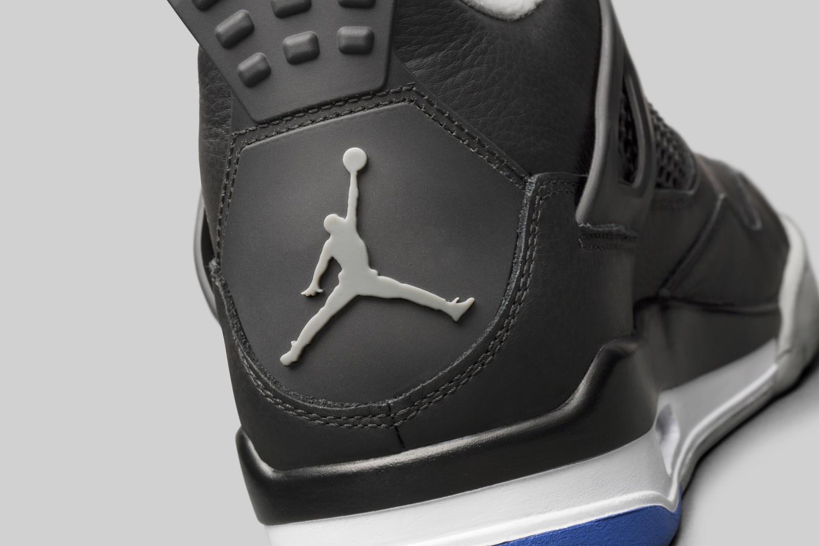 Air Jordan 4 "Alternate Motorsport"