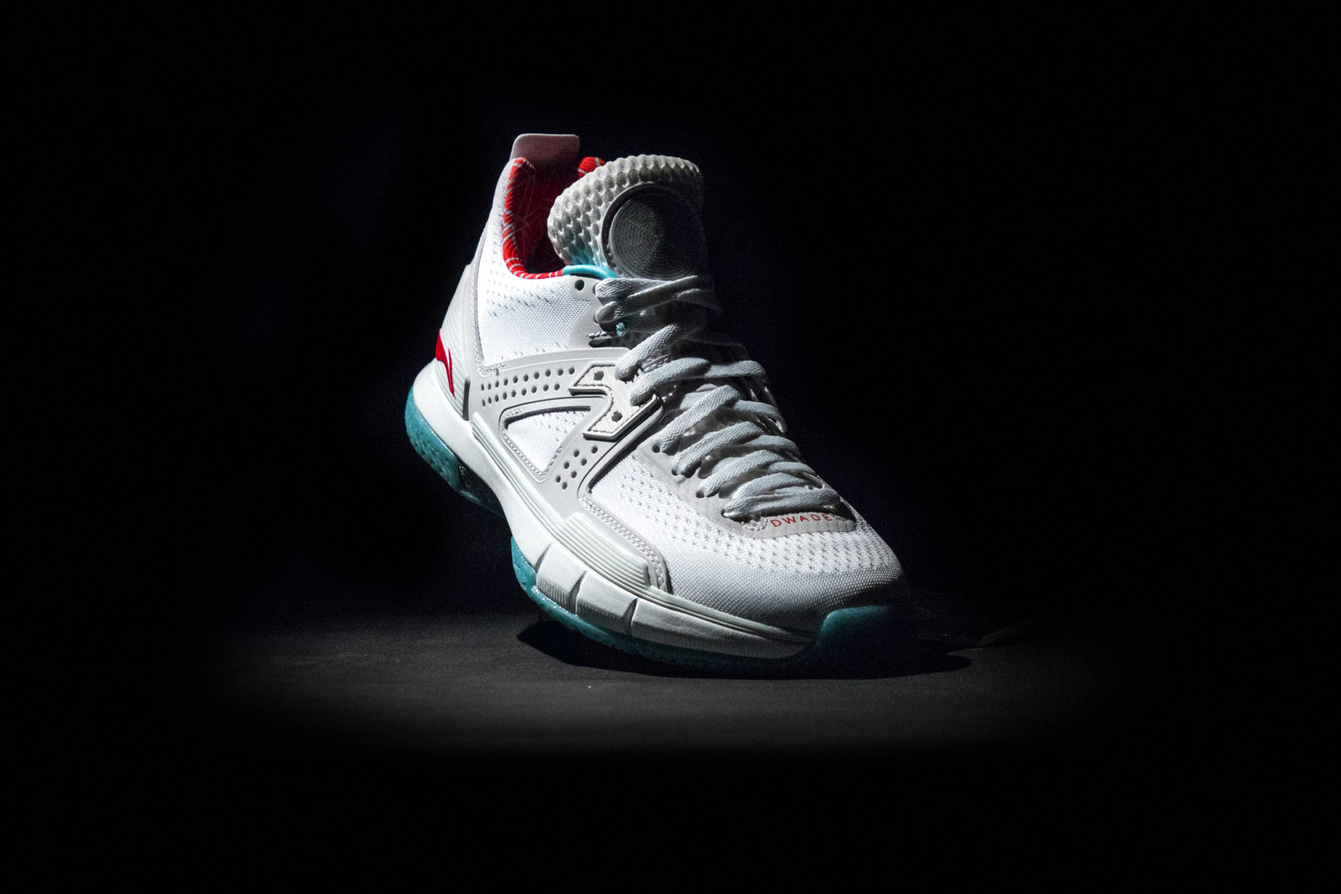 Li-Ning Way of Wade 5 "City Flag"