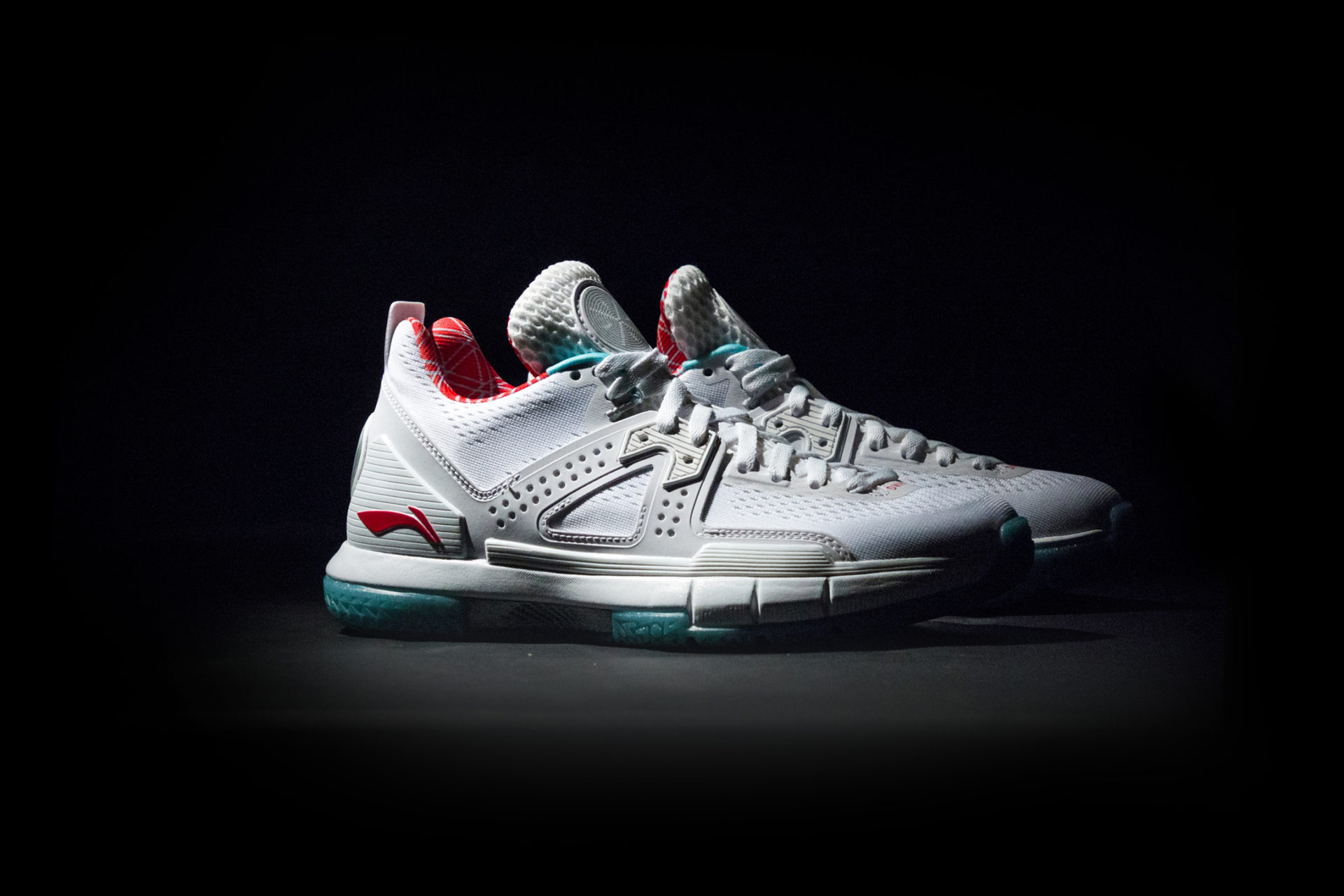 Li-Ning Way of Wade 5 "City Flag"