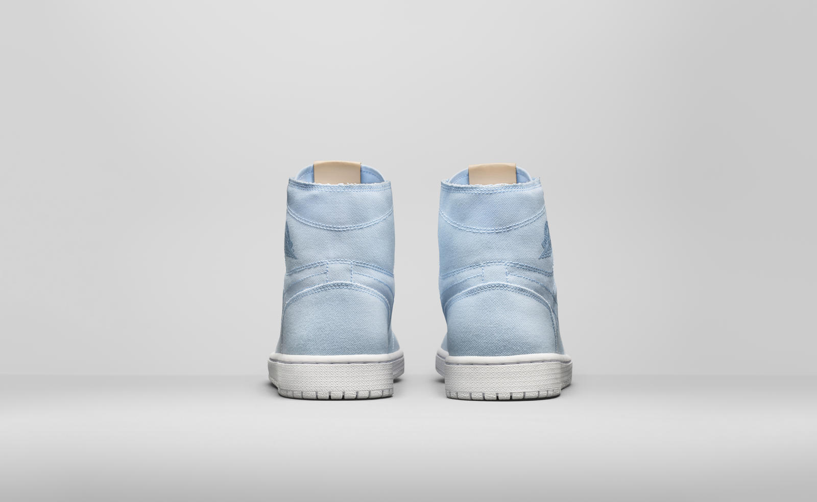 Air Jordan 1 High Decon "University Blue"