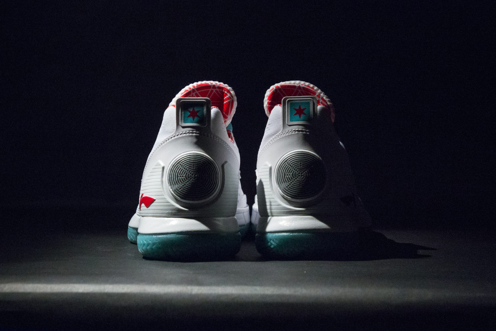 Li-Ning Way of Wade 5 "City Flag"