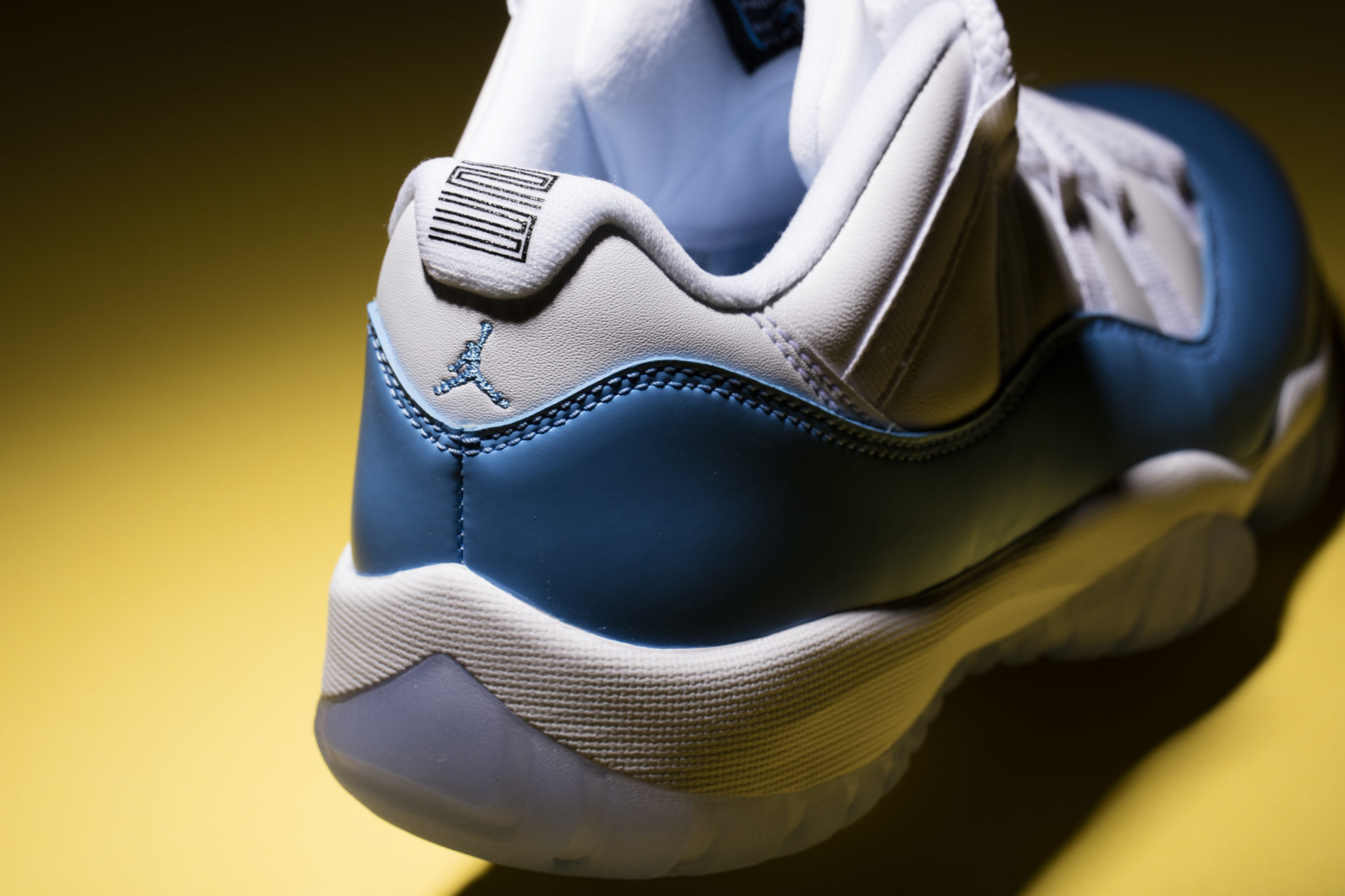 Air Jordan 11 Low “University Blue”