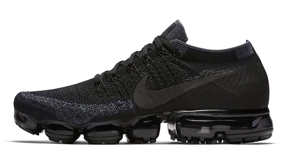 Nike VaporMax "Triple Black"