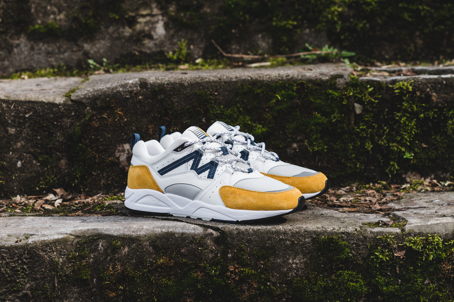 Karhu Fusion 2.0 “Maaliskuuu” Pack