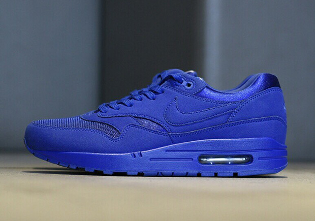 Nike Air Max 1 Premium