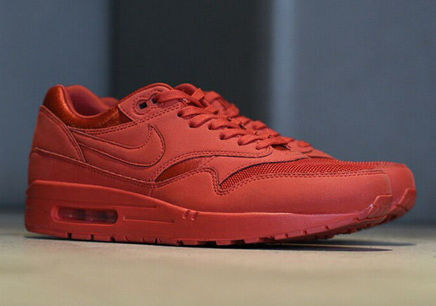 Nike Air Max 1 Premium