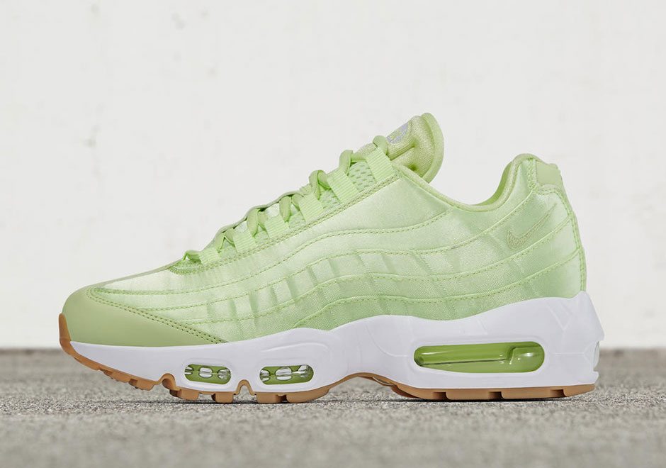 NIKE WMNS AIR MAX 95 satin lime