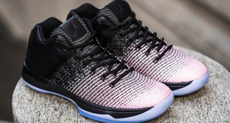 Air Jordan XXX1 Low Black/Pink